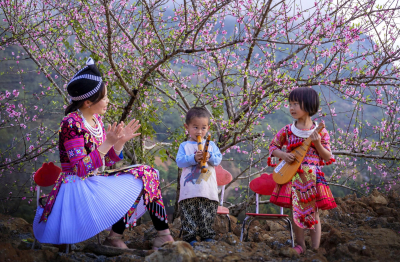 Sắc xuân rộn ràng khắp bản làng vùng cao