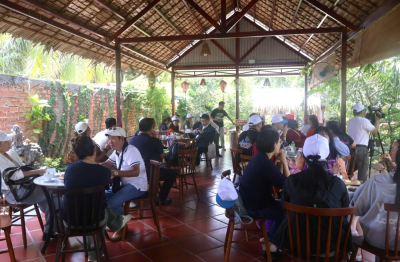 Bài toán thương hiệu nâng giá trị mật ong Việt Nam 