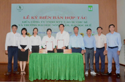 Cao su Chư Sê và Đại học Nông lâm Huế ký kết hợp tác phát triển nông nghiệp công nghệ cao
