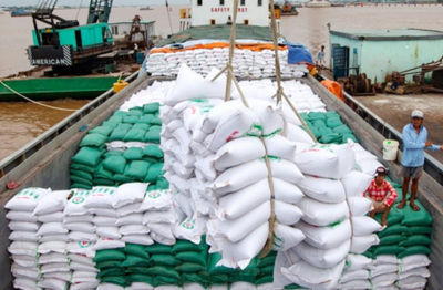 Xuất khẩu gạo chờ tín hiệu mới từ thị trường