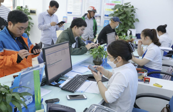 Thuê bao đăng ký bằng CMND 9 số không xác thực sinh trắc học sẽ bị khóa sau ngày 15/4