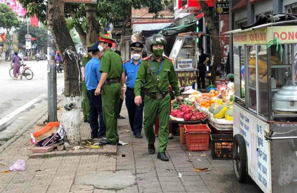 Dự kiến tăng tiền phạt hành vi lấn chiếm vỉa hè, lòng đường