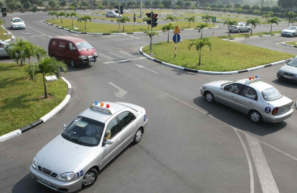 Sát hạch lái xe sẽ chú trọng đạo đức và văn hóa giao thông