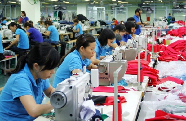 Bộ Tài chính đồng loạt giảm chi phí, tiếp sức doanh nghiệp tăng trưởng