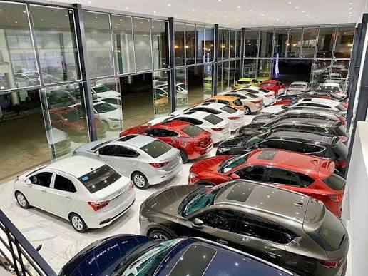 Doanh số bán ô tô tại Việt Nam tăng 38%, xe hybrid tăng tốc