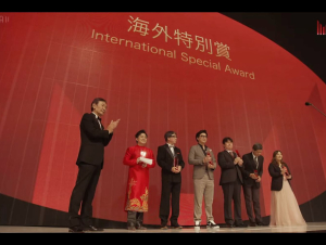 Tùng Dương tự hào khi nhận giải thưởng International Special Awards ở Nhật
