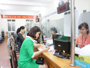 Doanh nghiệp bị thiệt hại do bão lũ được tạm dừng đóng quỹ hưu trí, tử tuất theo Luật mới