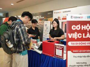 Sinh viên UEH thể hiện bản lĩnh qua cuộc thi “Chinh phục nhà tuyển dụng 2025”