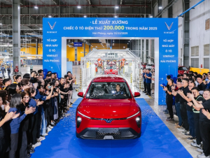 VinFast Hải Phòng xuất xưởng ô tô điện thứ 200.000 trong năm 2025