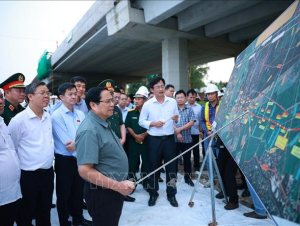 Thủ tướng yêu cầu đẩy nhanh tiến độ các dự án đầu tư xây dựng chào mừng Đại hội Đảng
