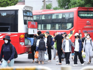 Giá vé xe khách tăng gấp 7 lần, Cục Đường bộ Việt Nam yêu cầu kiểm tra, xử lý vi phạm