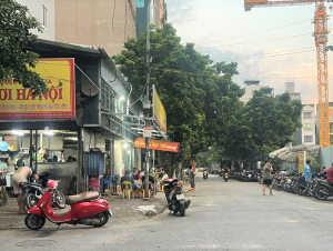 Phường Dương Nội: Cần xử lý dứt điểm tình trạng tái lấn chiếm vỉa hè, lòng đường