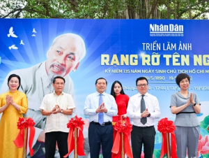Khai mạc triển lãm và ra mắt ấn phẩm đặc biệt kỷ niệm 135 năm Ngày sinh Chủ tịch Hồ Chí Minh