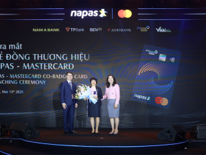PVcomBank tiên phong ra mắt dòng thẻ đồng thương hiệu Napas và Mastercard
