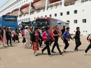 Gần 50 000 khách du lịch tàu biển đến với Quảng Ninh