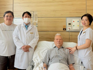 Bước ngoặt y tế tại miền Trung: Vinmec Nha Trang phẫu thuật nội soi ung thư dạ dày thành công cho bệnh nhân 86 tuổi