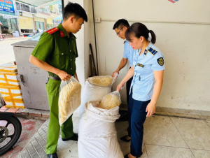 Quảng Ninh: Phát hiện 100 kg ruốc gà không rõ nguồn gốc