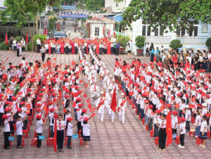 Trường Tiểu học số 1 Tân Uyên khai giảng năm học 2025 - 2026: Tiếp bước thành công, vững vàng đổi mới