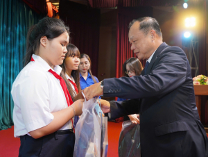  “Cùng ngư dân thắp sáng đèn trên biển” đến với Gia Lai