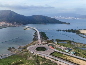 Hợp long cầu Hải Giang kết nối dự án MerryLand Quy Nhơn