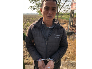 Bắt quả tang đối tượng tàng trữ trái phép chất ma túy tại xã Bắc Đông Quan