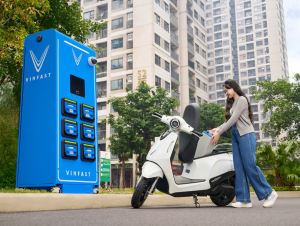   VinFast ra mắt 4 mẫu xe máy điện mới, phủ sóng 4.500 trạm đổi pin