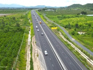 Từ 22h ngày 2-3 bắt đầu thu phí 5 tuyến cao tốc Bắc - Nam 