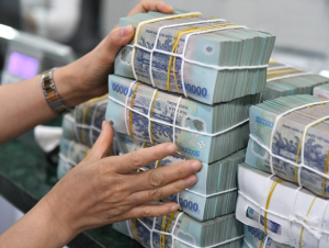 Thu ngân sách 4 tháng tăng hơn 15%