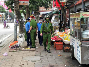 Dự kiến tăng tiền phạt hành vi lấn chiếm vỉa hè, lòng đường