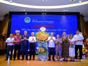 Tạp chí Doanh nghiệp và Thương hiệu nông thôn tổ chức kỷ niệm 101 năm Ngày Báo chí Cách mạng Việt Nam