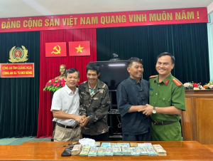 Người đàn ông sở hữu tài sản 1,2 tỷ đồng đi lạc 550 km, kiệt sức trong rừng sâu