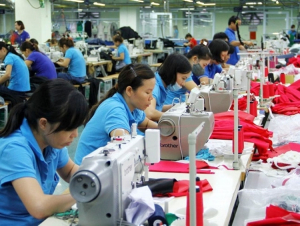 Bộ Tài chính đồng loạt giảm chi phí, tiếp sức doanh nghiệp tăng trưởng