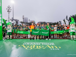 Herbalife Việt Nam tiếp tục phối hợp với VnExpress để khuyến khích lối sống lành mạnh với tư cách là Nhà tài trợ Kim cương cho giải VnExpress Marathon Grand Tour Nghệ An 2026