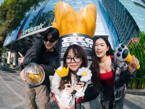 Trụ sở ngân hàng bỗng trở thành điểm check-in của fan BIGBANG vì một lý do
