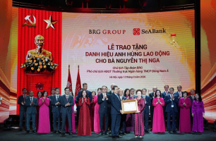 Chủ tịch Tập đoàn BRG Nguyễn Thị Nga được phong tặng danh hiệu Anh hùng Lao động thời kỳ đổi mới