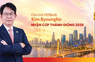 Chủ tịch HDBank Kim Byoungho nhận cúp Thánh Gióng 2026, ghi dấu trong Top 10 Doanh nhân Việt Nam tiêu biểu
