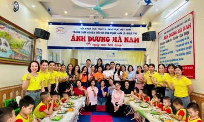 Công ty Cổ phần Thương mại Sao Hoàng Gia trao yêu thương tới Trung tâm Nghiên cứu và Ứng dụng tâm lý - Giáo dục Ánh Dương