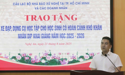 Câu lạc bộ Nhà báo xứ Nghệ tiếp sức học sinh trước thềm năm học mới