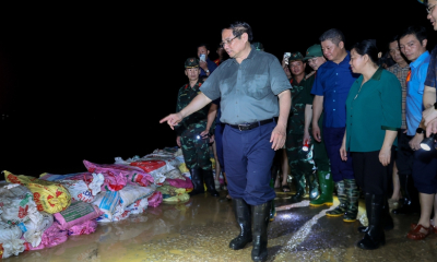 Thủ tướng kiểm tra công tác ứng phó mưa lũ tại vùng ven sông của Hà Nội