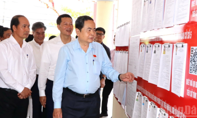 Chủ tịch Quốc hội kiểm tra công tác bầu cử tại Đồng Nai