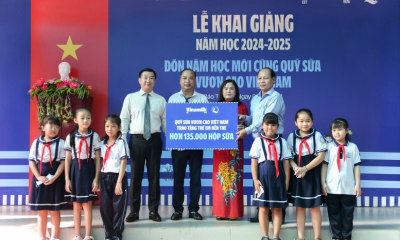 Học sinh Bến Tre đón ngày khai giảng đặc biệt cùng Vinamilk và Quỹ sữa vươn cao Việt Nam