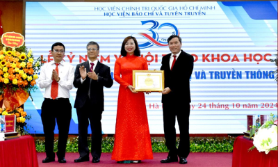 Lễ kỷ niệm và Hội thảo khoa học “Tạp chí Lý luận chính trị và Truyền thông - 30 năm xây dựng và phát triển”