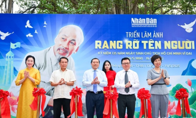 Khai mạc triển lãm và ra mắt ấn phẩm đặc biệt kỷ niệm 135 năm Ngày sinh Chủ tịch Hồ Chí Minh