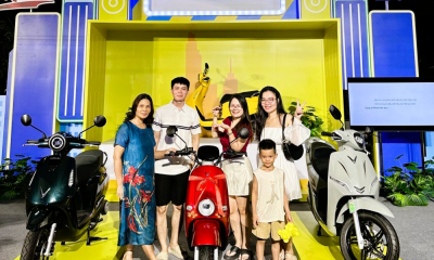 Mua VinFast Evo200, trúng thưởng thêm Motio, chủ xe dùng luôn 2 xe để “lan tỏa sống xanh”