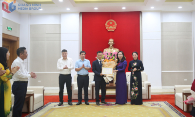 Quảng Ninh: Trao thưởng cho học sinh đạt Huy chương Đồng kỳ thi Olympic Tin học Quốc tế