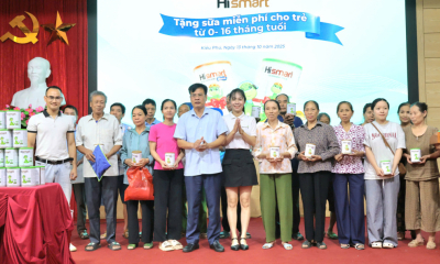 Công ty TNHH Đầu tư và quản lý Bảo Lâm Hodings trao tặng sữa dinh dưỡng cho trẻ em tại xã Kiều Phú và  xã Thạch Thất