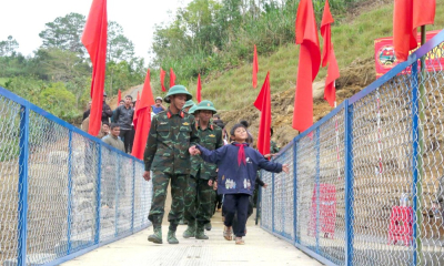 Quảng Ngãi: 'Thần tốc' khánh thành 'Đường Quân - Dân' phá thế cô lập 5 thôn sau bão