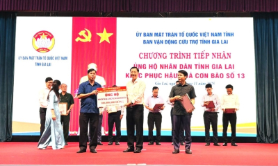 Cao su Chư Sê và Chư Sê Kampong Thom hỗ trợ tỉnh Gia Lai 550 triệu đồng