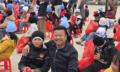 Trao yêu thương, chắp cánh ước mơ cho các em học sinh trường Tiểu học Trung Đồng