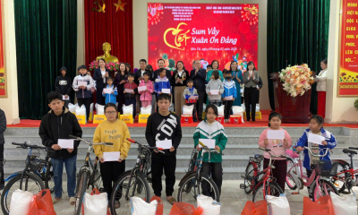 Ninh Bình: Xuân ấm áp - Tết sẻ chia